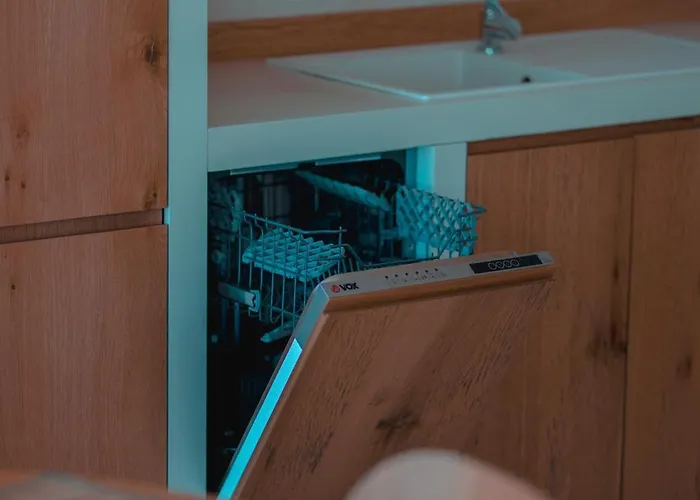 Escape By Form 4 Dhërmi