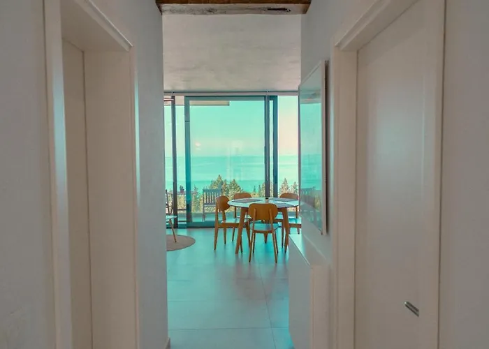 Apartament Escape By Form 4 *
