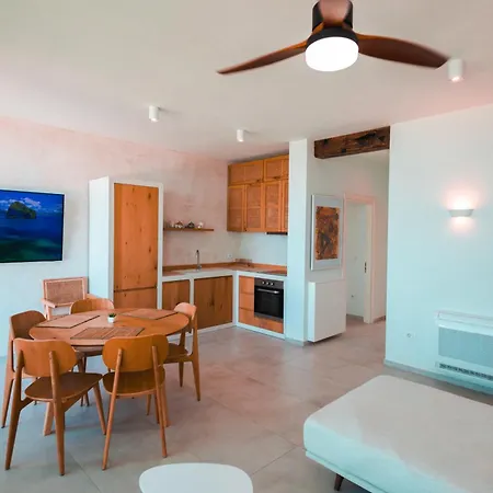 Apartmán Escape By Form 4 Dhërmi