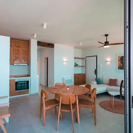 Escape By Form 4 * Dhërmi