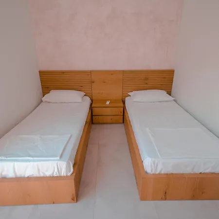 Escape By Form 4 Apartmán